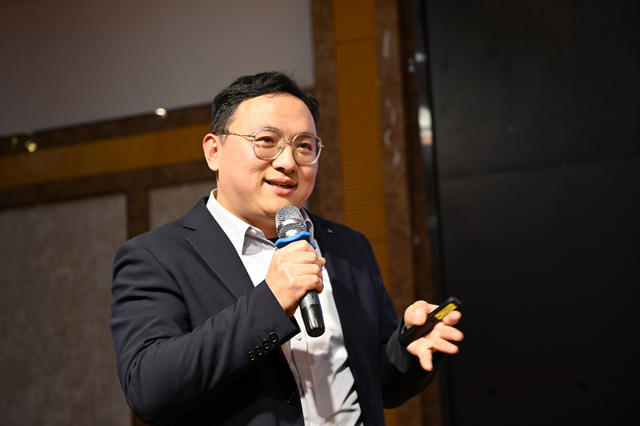 艺术涂料“内卷”如何解？成都恳谈会大佬们给出了回归本质的答案