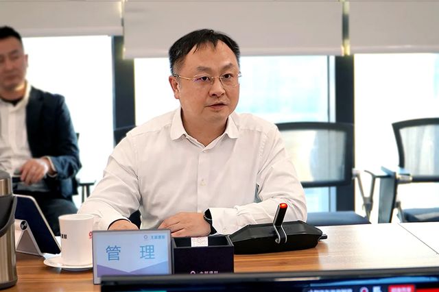 跃马扬鞭 奋勇争先|北新涂料召开2025年度述职工作会