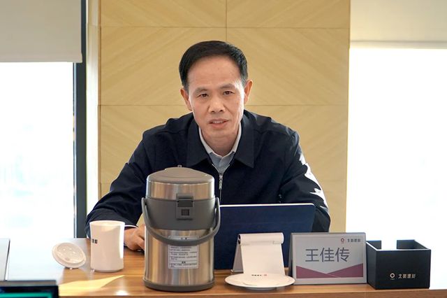 跃马扬鞭 奋勇争先|北新涂料召开2025年度述职工作会