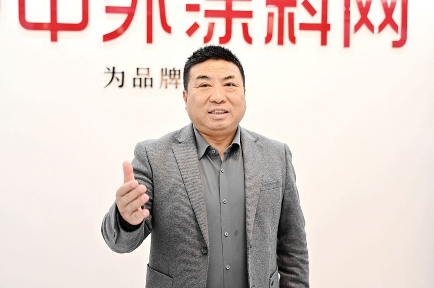 行业整体承压，他却逆势增长｜价值回归，才是穿越周期的破局关键——专访中国建筑材料流通协会副会长、协会涂料防水经销商专业委员会副主席、湖南海谊建材有限公司董事长邹今友博士