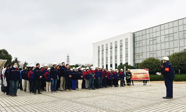 以练筑防,以演备战!长江涂料开展综合应急演练