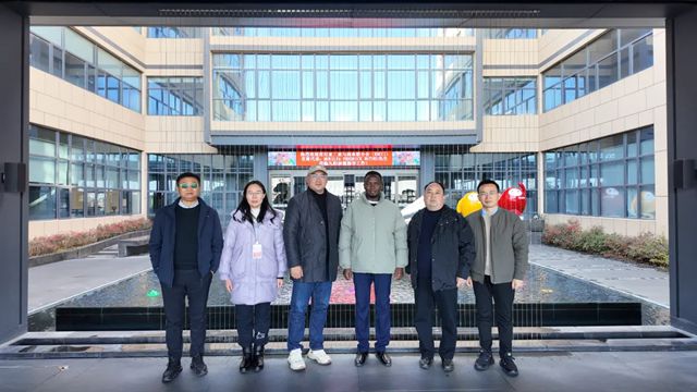 肯尼亚国家工业与商业联合会(KNCCI)首席代表莅临九阳参观,共探中肯合作新局!