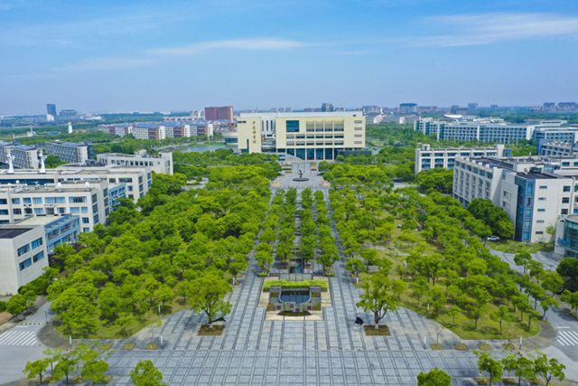 行业领航者+顶尖学府!鱼童与上海海事大学深化战略绑定