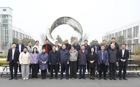 焦点凯伦 | 金属屋面技术分会、围护系统分会蔡昭昀秘书长一行莅临凯伦股份观摩交流