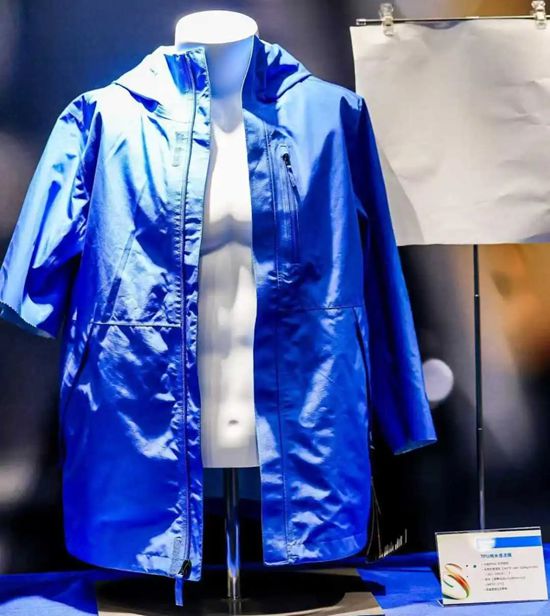 绿动起跑 | 巴斯夫与百丽时尚集团签订合作备忘录