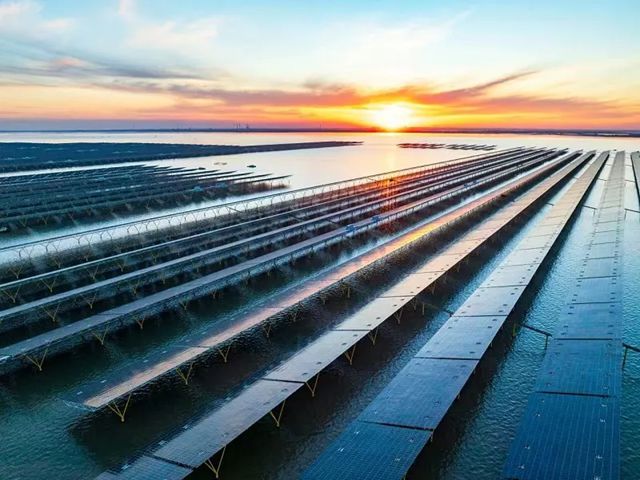 阿克苏诺贝尔守护全球最大开放式海上光伏