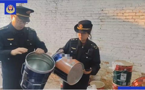 灌桶勾兑！上海查获8万元假漆，三棵树、立邦等品牌被仿冒