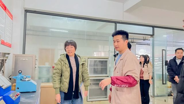 校企携手，共绘创新蓝图——泉州师范学院化工与材料学院领导一行莅临美惠考察交流