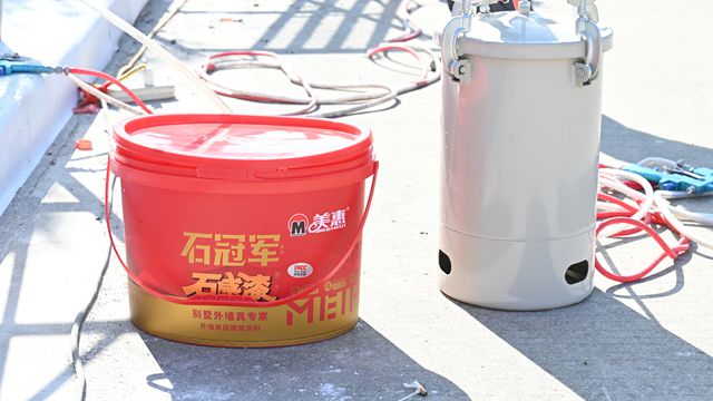 2025美惠逆势狂飙！石冠军+乡墅联盟引爆仿石漆赛道，凭啥领跑行业？