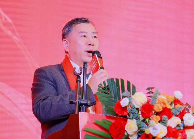 保俪莱匠心十五载铸丰碑，新征程聚力同心启新章