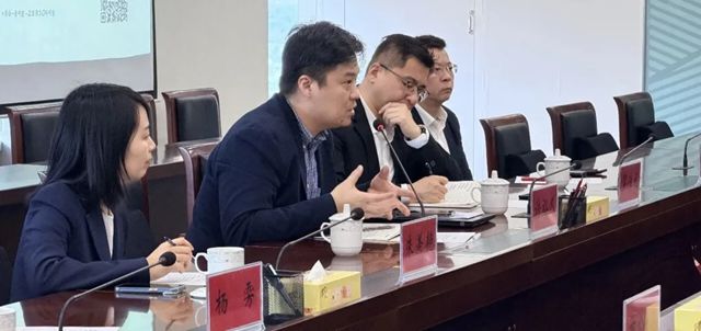 海虹老人与儋州市政府共谋高质量发展新路径