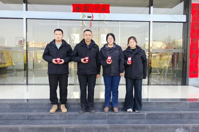 北新防水举行员工入职五周年纪念活动