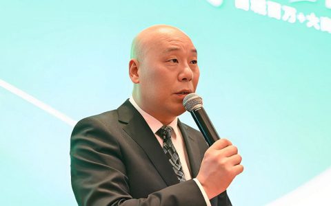 亚卡仿石漆“百城百万+“战略今日引爆！600经销商汇聚赣鄱大地，燃爆了！