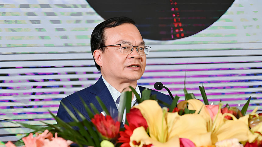 巴德士董事长方学平：不旧改，无未来