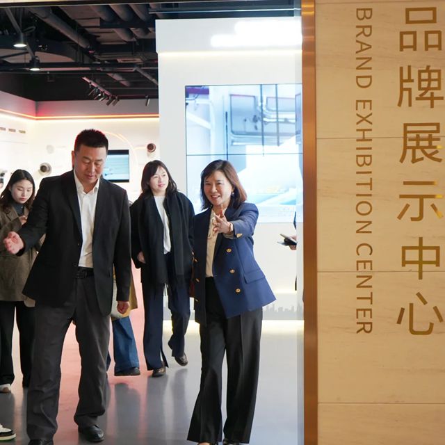 中国涂料工业协会秘书长刘杰一行莅临德爱威上海总部考察交流