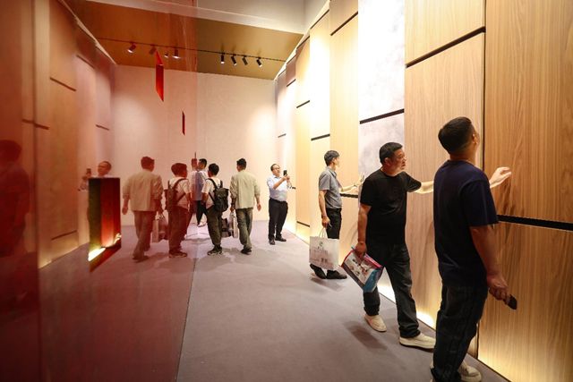 展会专访 | 三棵树小森板林承亮：以服务与美学突围，“好漆好板好空间”引领长期主义