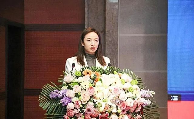 龙佰有望迎来90后美女董事长