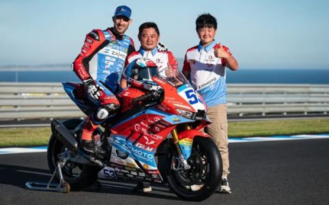 从追梦少年到WSBK冠军，张雪机车背后的“隐形守护者”