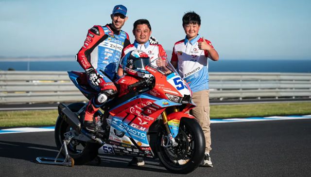 从追梦少年到WSBK冠军,张雪机车背后的“隐形守护者”