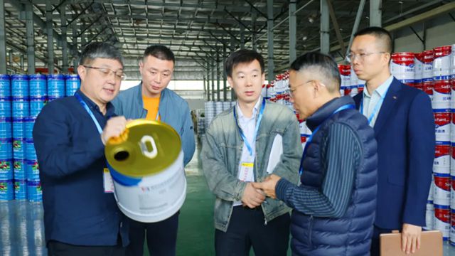 三和精化集团到三峡油漆参观交流