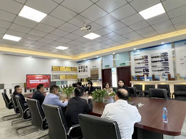 湖北省标准化与质量研究院副院长鲁曦一行到湖北睿智调研指导“湖北精品”创建工作