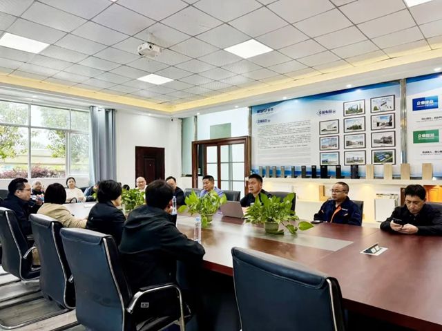 湖北省标准化与质量研究院副院长鲁曦一行到湖北睿智调研指导“湖北精品”创建工作