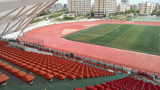 运动场地的“绿色革命”：北新水性跑道，以无味环保重新定义安全标准
