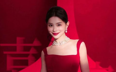 王七叶x嘉宝莉，共同演绎「嘉宝莉正当红」