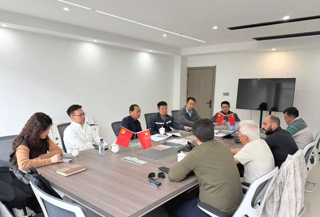 乌兹别克斯坦考察团莅临鳄鱼尼卡集团考察,共启绿色建材新征程