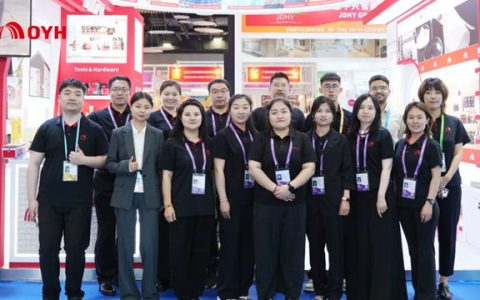 聚力出海，共拓新机丨东方雨虹亮相第139届广交会