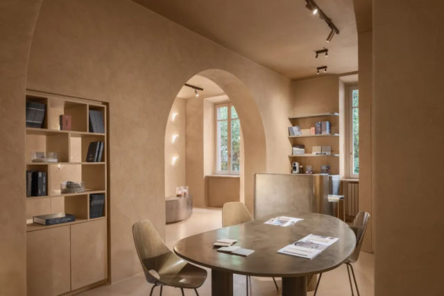 2026米兰设计周圆满落幕 | 在“光的间隙”里，让材料自己说话