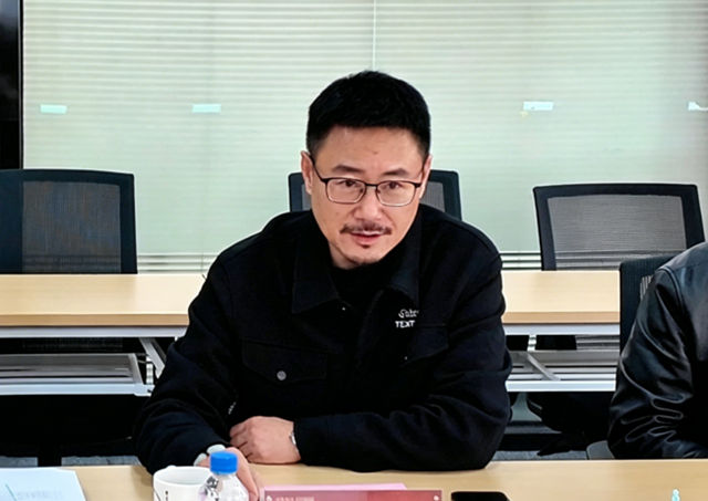 共探产业融合新路径！江苏省钢铁服务业协会参访江苏冠军集团