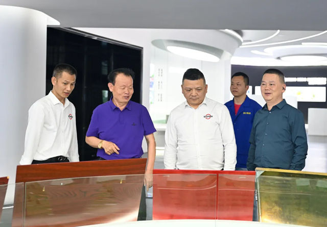 强强对话，共谋新篇！湖南两家名企考察团莅临晨光产业园参观交流！