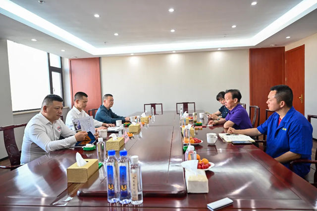 强强对话,共谋新篇!湖南两家名企考察团莅临晨光产业园参观交流!