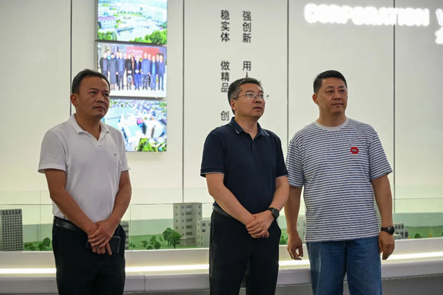 常州市武进区委常委、组织部部长胡泊一行莅临晨光产业园调研指导！