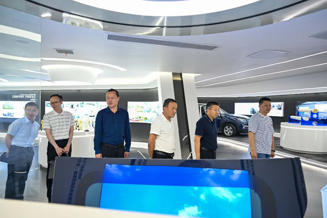 常州市武进区委常委、组织部部长胡泊一行莅临晨光产业园调研指导！