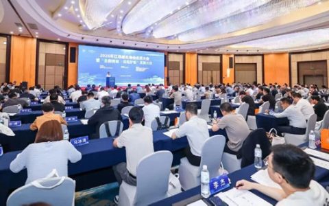 海虹老人亮相2026年江苏船东协会会员大会，创新船舶涂料方案赋能航运绿色发展