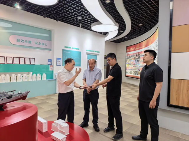 北京市大兴区人大常委会副主任李达一行莅临富思特调研指导