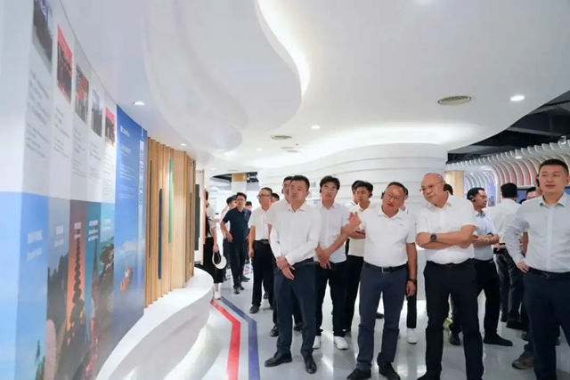 中建五局走进北新嘉宝莉