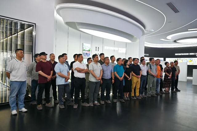 拒绝内卷,深耕创新!江苏工业涂料经销商百人汇嘉宾走进晨光集团!