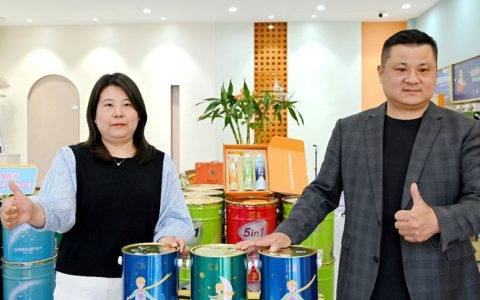 刷新者丨把服务做深、把口碑做实，就是对抗内卷最硬的武器——中外涂料网专访安庆市宏龙装饰董事长晏龙、总经理汪传花