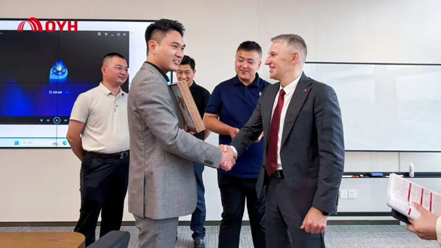 白俄罗斯共和国驻上海总领事舍甫琴柯·亚·弗一行参访东方雨虹华东区总部