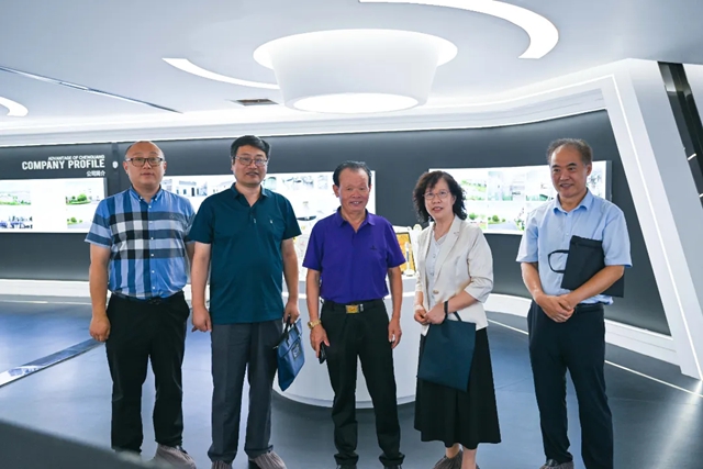江苏省建材行业协会领导一行莅临晨光产业园参观调研！