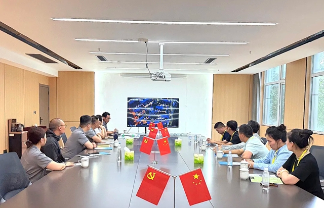 连云港振村建设考察团莅临鳄鱼尼卡集团考察交流