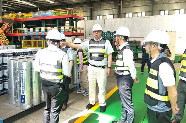 赋能高原建设！中国建筑防水专家团及西藏区域协会莅临西藏科顺考察交流