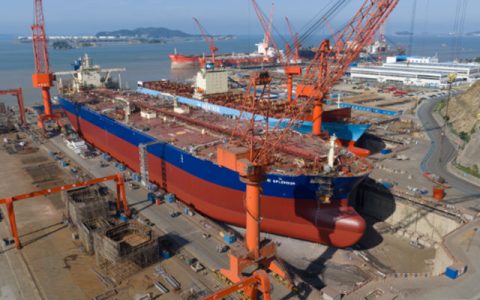 30万吨巨轮首用国产漆，海化院靠什么让船东买单？