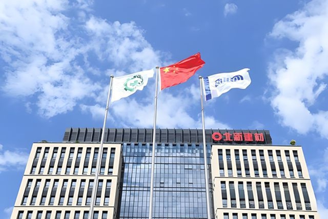 北新建材半年揽收126亿 涂料业务何以稳收22亿？