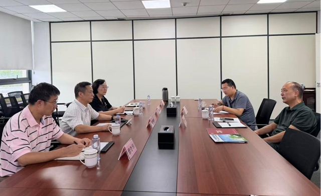 访企问需送服务 强链延链促发展——宁波涂协会长欧曙辉一行深入会员企业走访调研