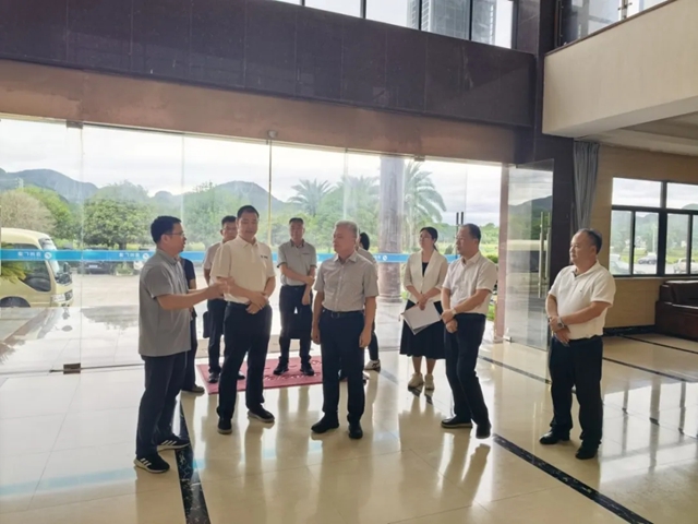 广东省清远市人大党组副书记、副主任刘汉球到连州广源调研