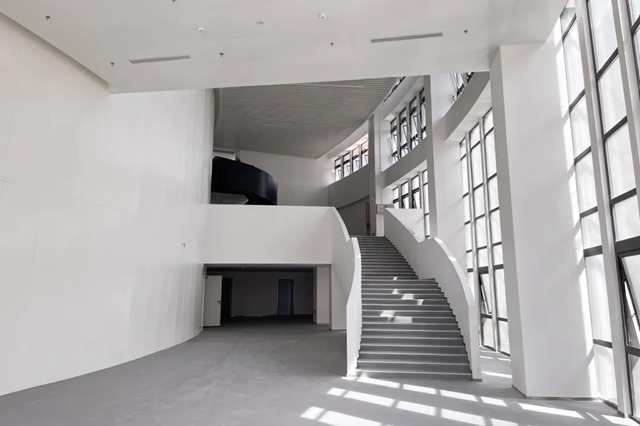 美学与性能兼备！三棵树系统解决方案助力西安戏剧学院建设